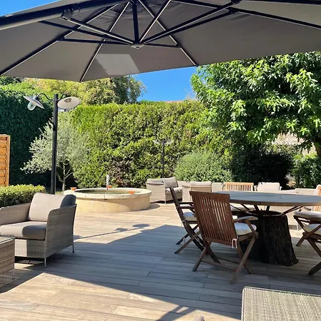 Restaurant Chartron Hotel Saint-Donat-sur-lʼHerbasse
